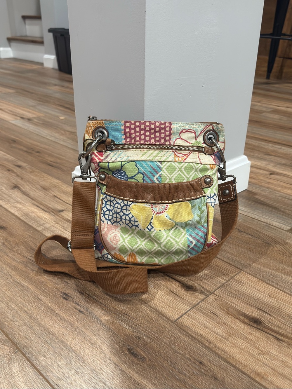FOSSIL Vintage 2009 Boho Multi-color Y2k Canvas Patchwork Medium Crossbody Bag